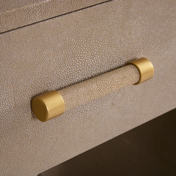 Table de chevet Moby Cream | Andrew Martin - vue de détail | REMO-HOME