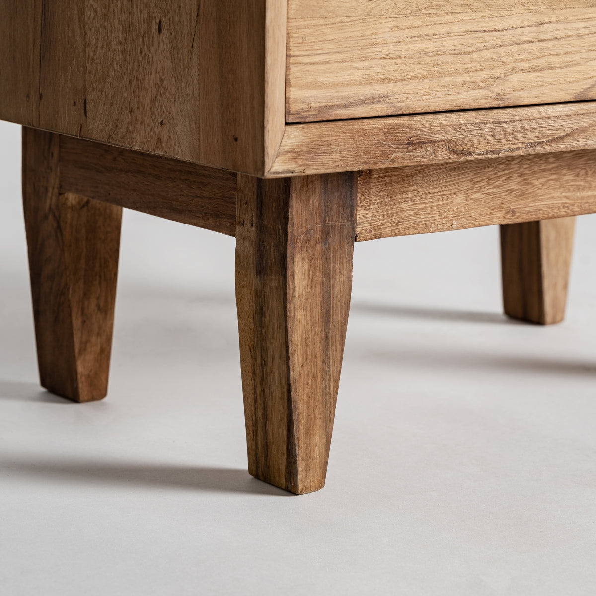 Table de chevet en bois recyclé | Vical Cotard | REMO, mobilier et décoration d'intérieur