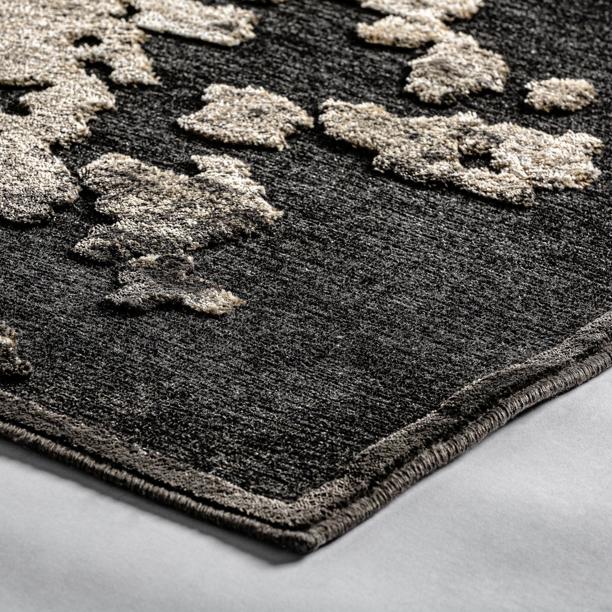 Tapis en tissu noir 200 x 300 cm | Vical Arleth |  REMO, mobilier et décoration d'intérieur