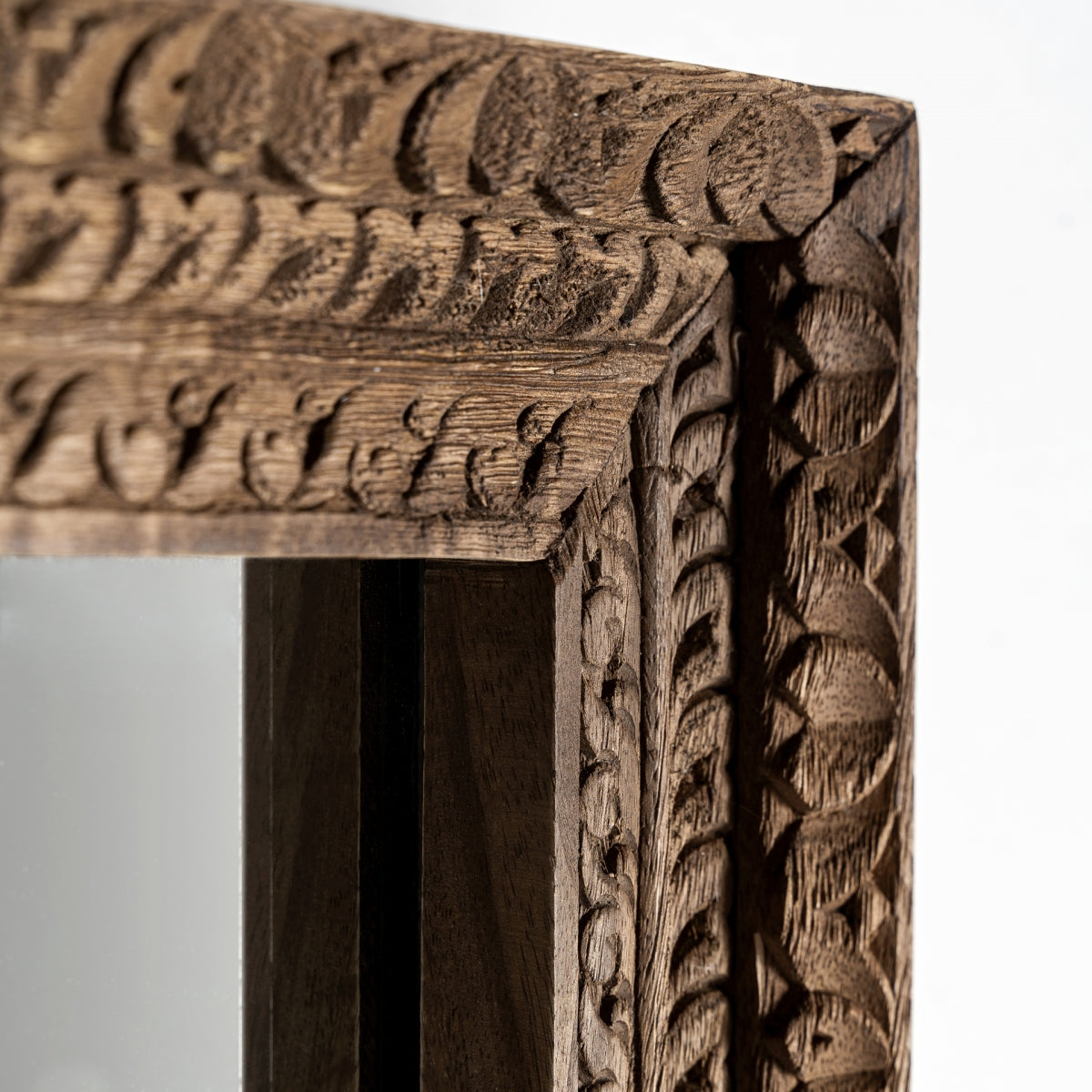 Miroir en bois de manguier sculpté | Vical Cotard | REMO, mobilier et décoration d'intérieur