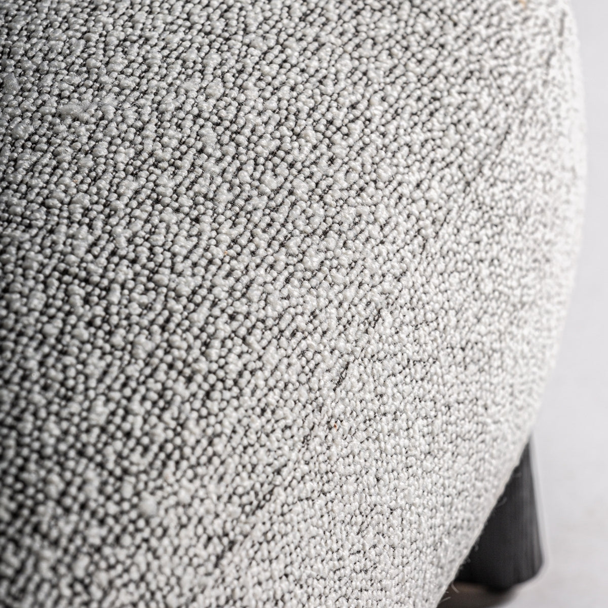 Fauteuil bouclé gris | Vical Nara | REMO, mobilier et décoration d'intérieur