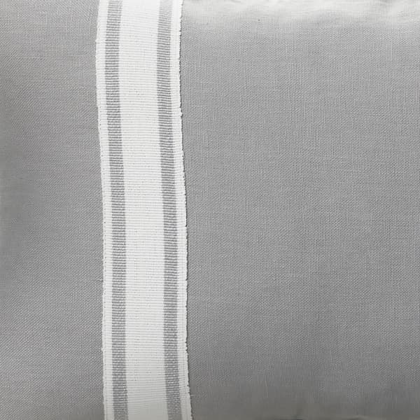 Tissu d'ameublement Medal Stripe Dove | Andrew Martin - vue de détail | REMO-HOME