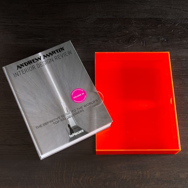 Livre de décoration Interior Design Review Vol 25 | Andrew Martin - vue principale | REMO-HOME