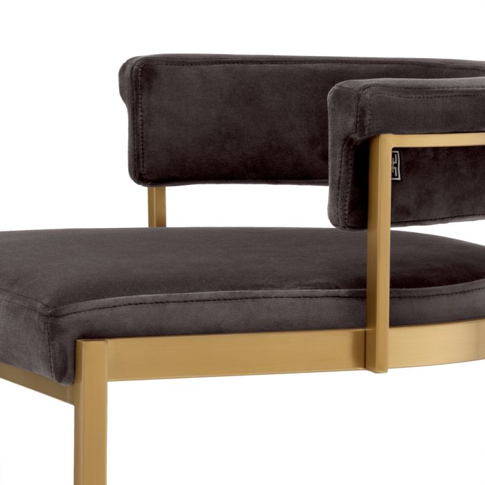 Chaise de comptoir dorée en velours marron | Eichholtz Dante