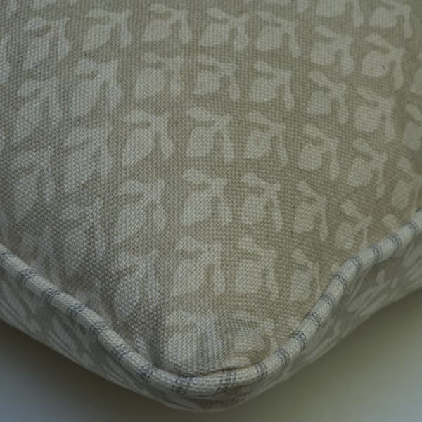 Tissu d'ameublement Bud Stone | Andrew Martin - vue de détail | REMO-HOME