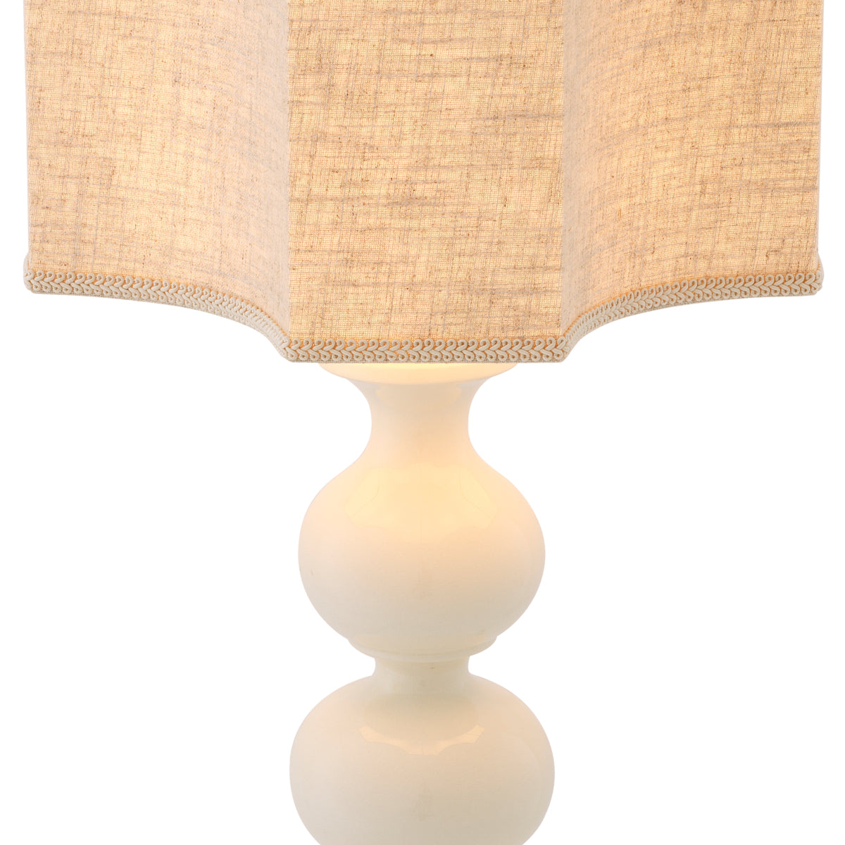 Lampe de table en céramique craquelée blanche avec abat-jour | Eichholtz Mabel - vue d'ambiance | REMO-HOME