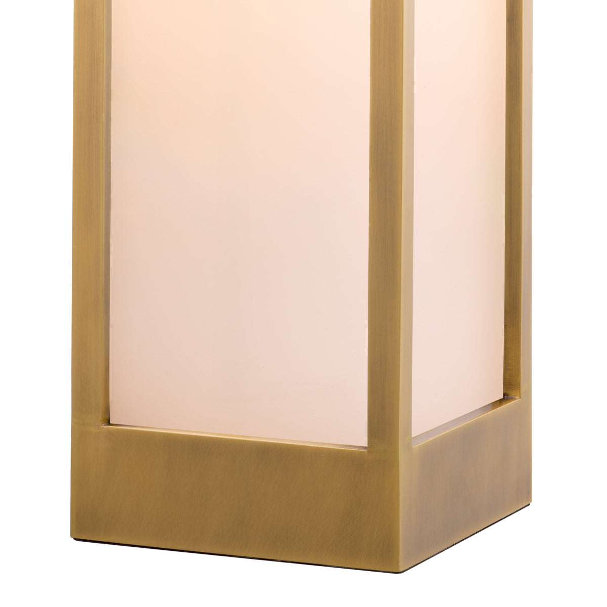 Lampe extérieure en laiton antique et verre blanc | Eichholtz Riserva XL - vue d'ambiance | REMO-HOME