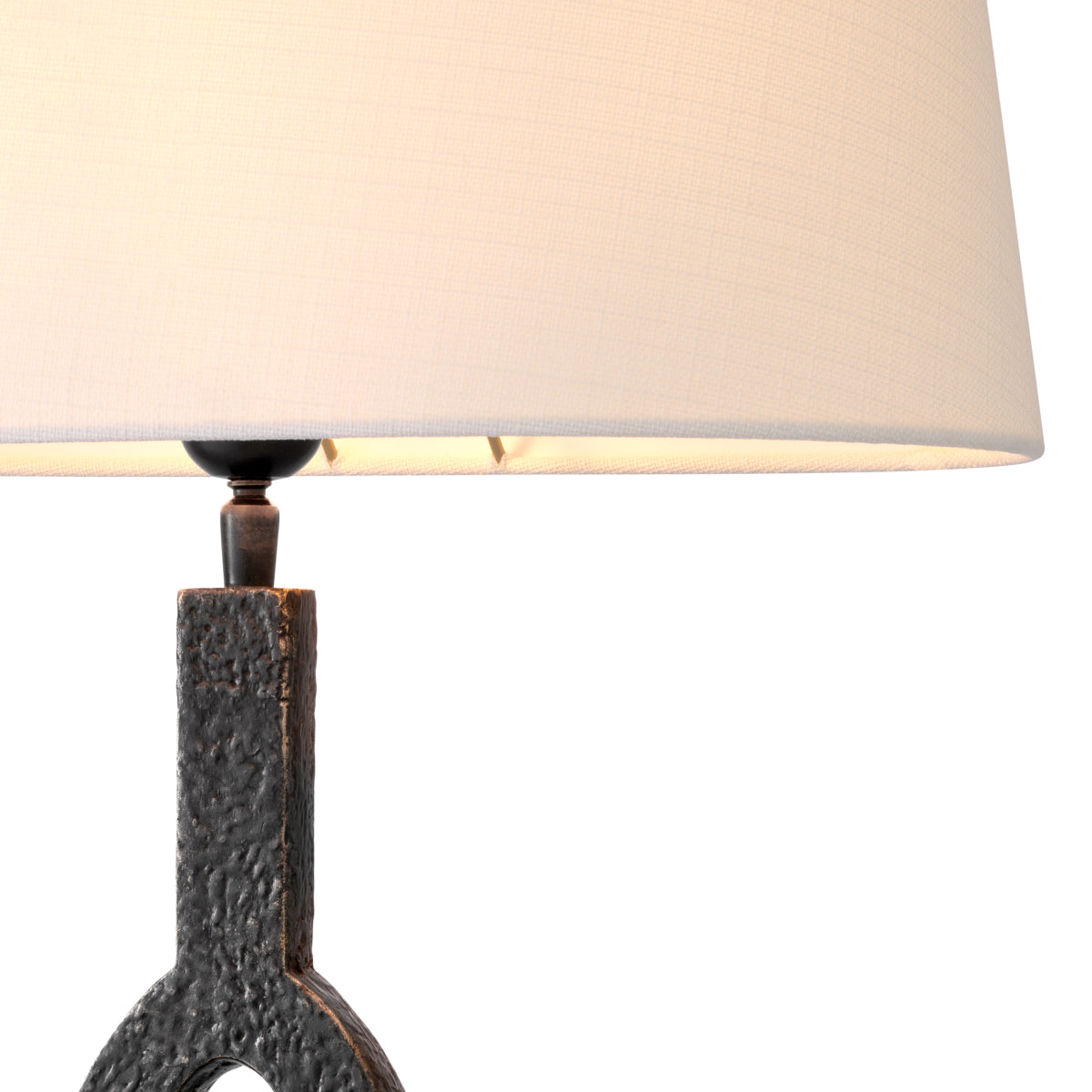 Lampe de table en bronze avec abat-jour | Eichholtz Coosa - vue d'ambiance | REMO-HOME