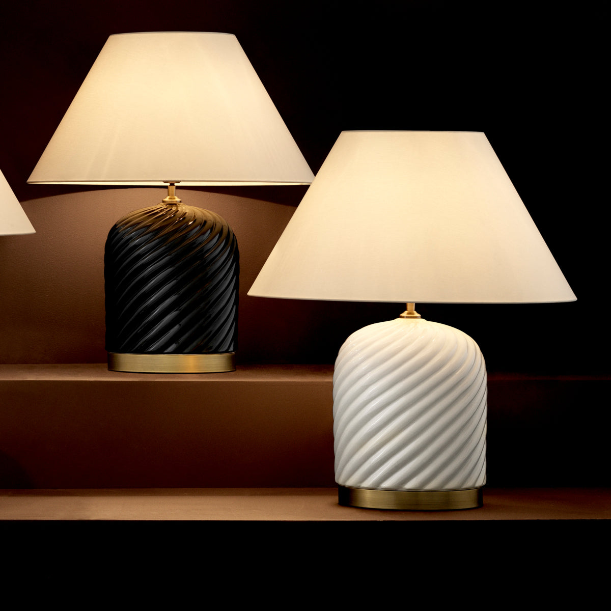 Lampe de table en céramique blanche avec abat-jour | Eichholtz Savona - vue d'ambiance | REMO-HOME
