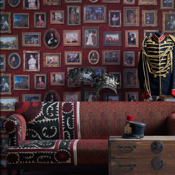 Papier peint Gallery Red | Andrew Martin - vue de détail | REMO-HOME