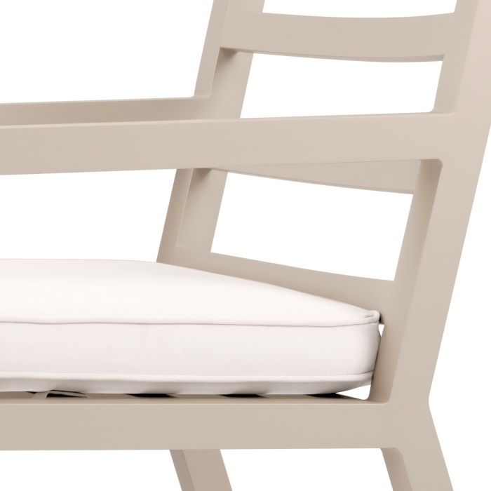 Chaise extérieure en métal sable | Eichholtz Delta