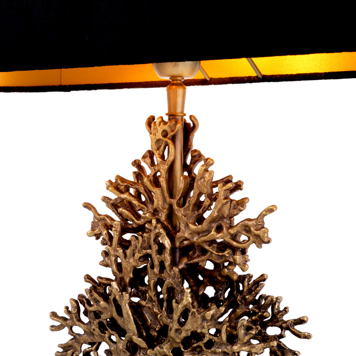 Lampe de table en laiton vintage avec abat-jour | Eichholtz Corallo - vue d'ambiance | REMO-HOME