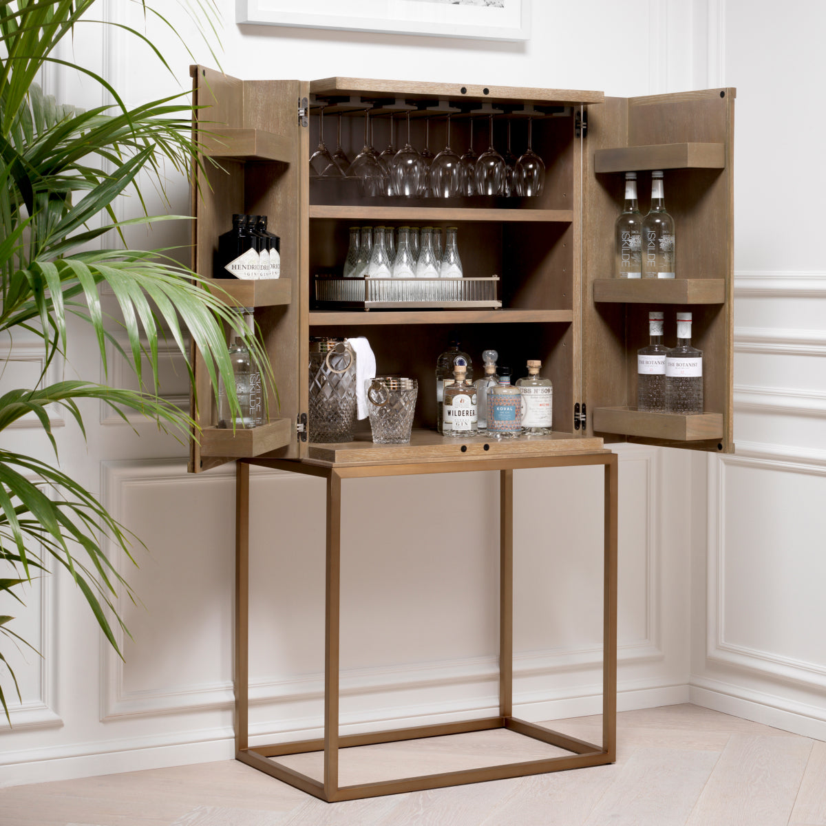 Buffet en placage de chêne blanchi | Eichholtz Highland - vue d'ambiance | REMO-HOME