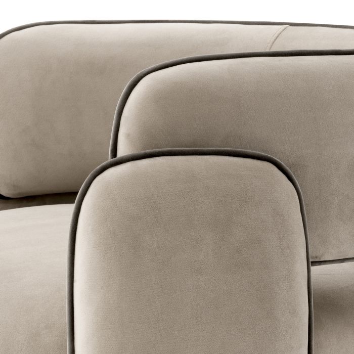 Fauteuil en velours greige | Eichholtz Chaplin