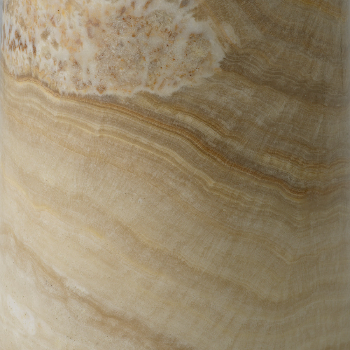 Table d'appoint en marbre blanc | Eichholtz Terry - vue d'ambiance | REMO-HOME