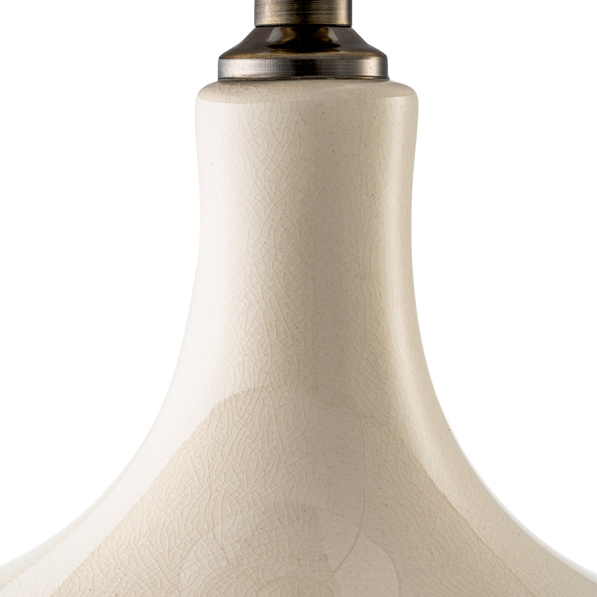 Lampe de table en céramique blanche craquelée avec abat-jour | Eichholtz Jones - vue d'ambiance | REMO-HOME