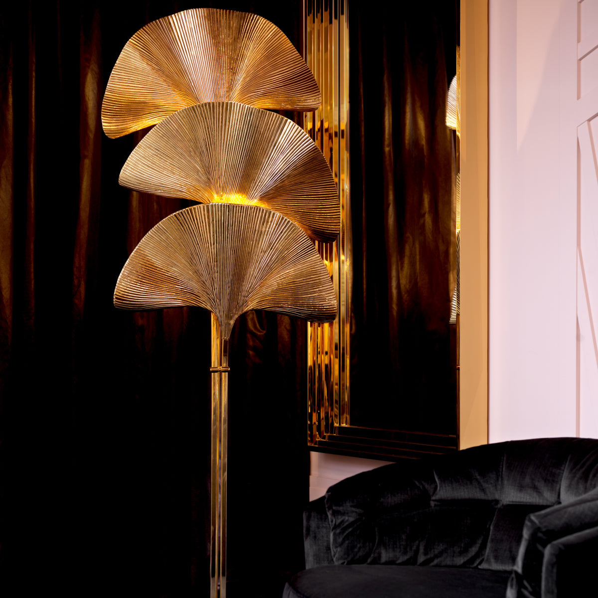 Lampe sur pied en laiton poli | Eichholtz Las Palmas - vue d'ambiance | REMO-HOME