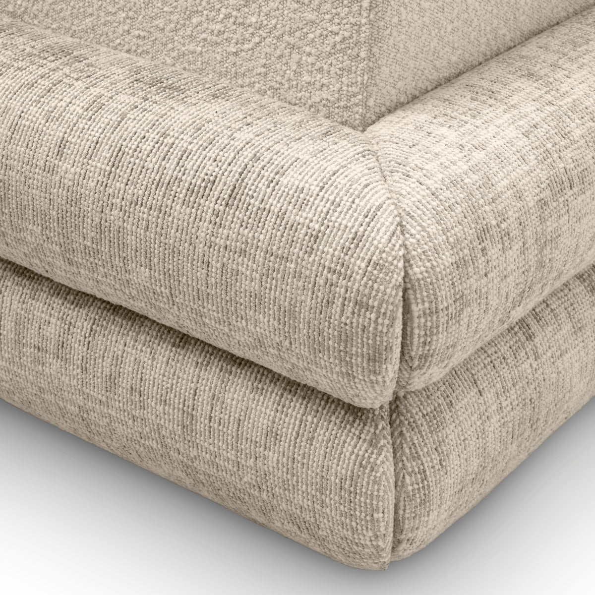 Cadre de lit en creststone beige | Eichholtz Francisco - vue d'ambiance | REMO-HOME