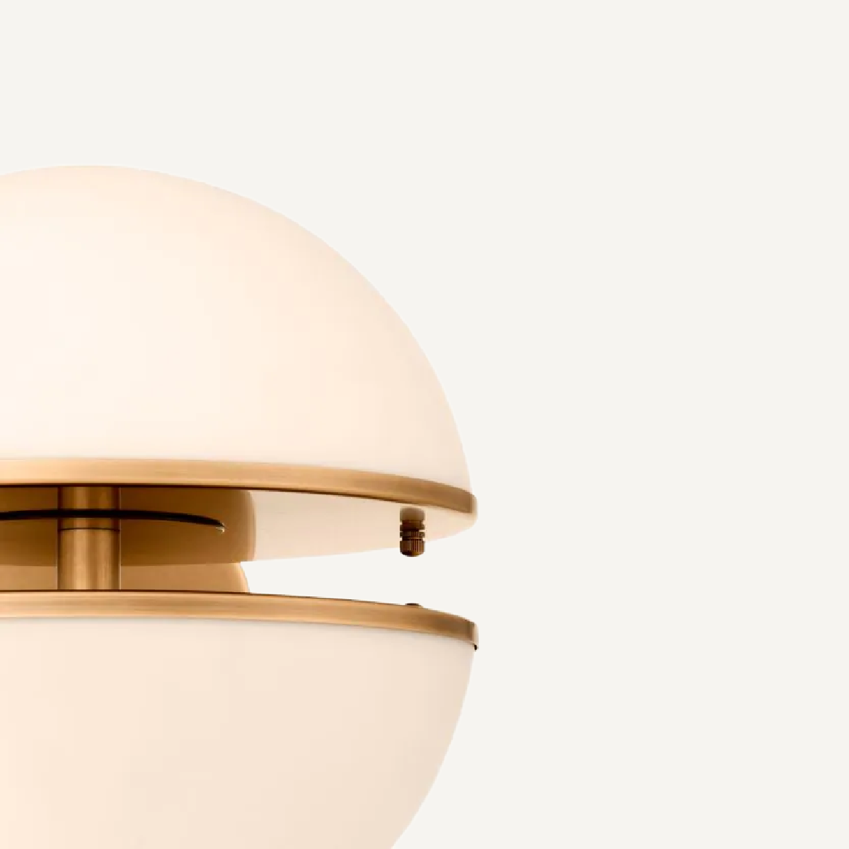 Applique murale dorée en verre blanc | Eichholtz Spiridon | REMO-HOME, mobilier et décoration d'intérieur