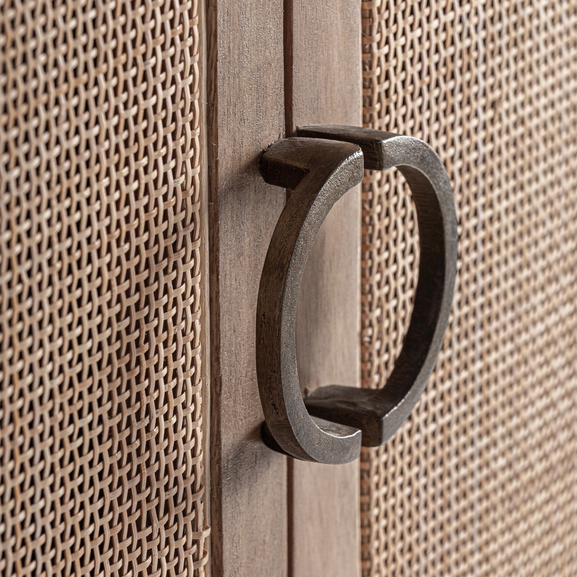 Armoire en bois de manguier et rotin | VICAL Beckley | REMO-HOME, mobilier design et décoration d'intérieur