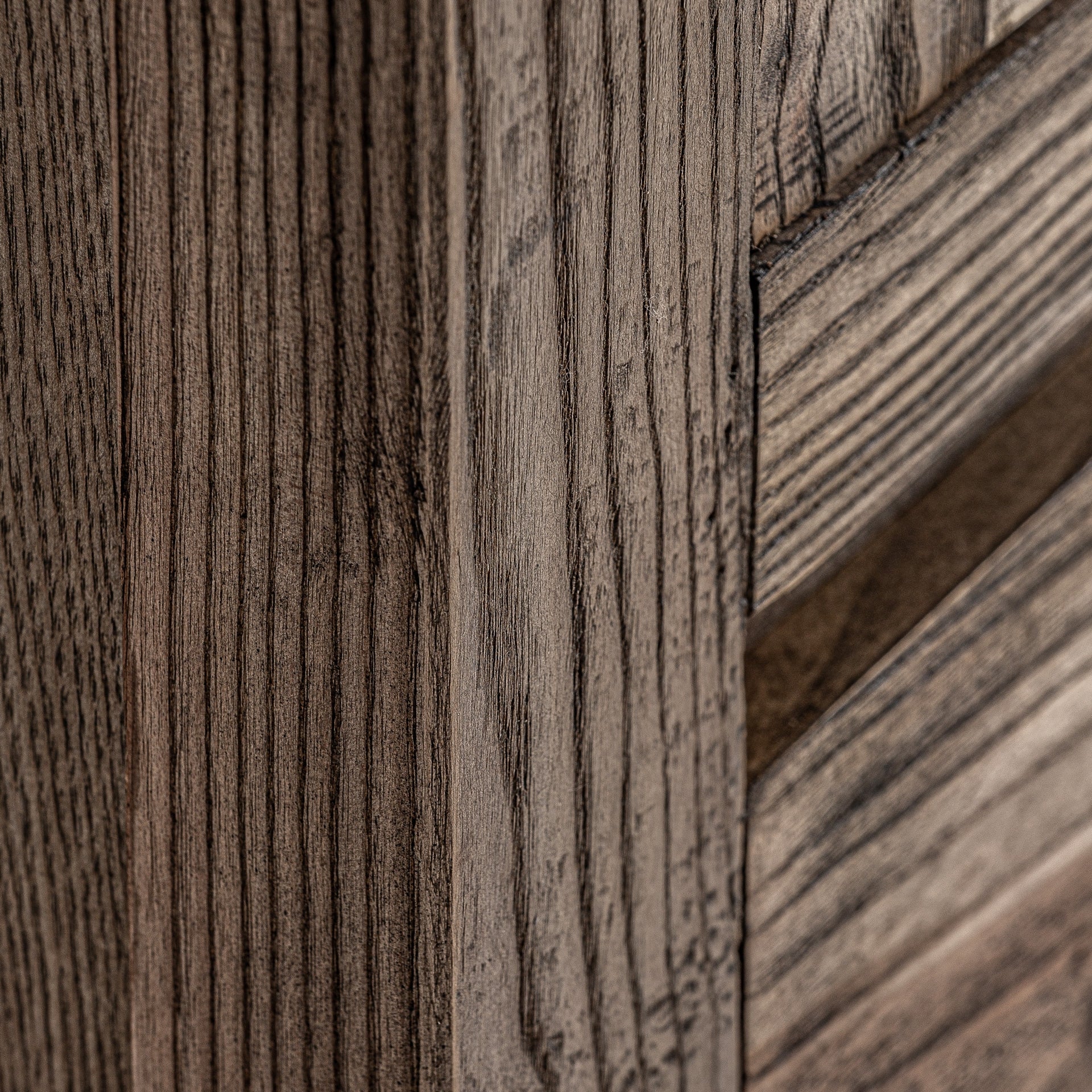 Armoire rustique bois d'orme marron | VICAL Thouars | REMO-HOME, mobilier design et décoration d'intérieur