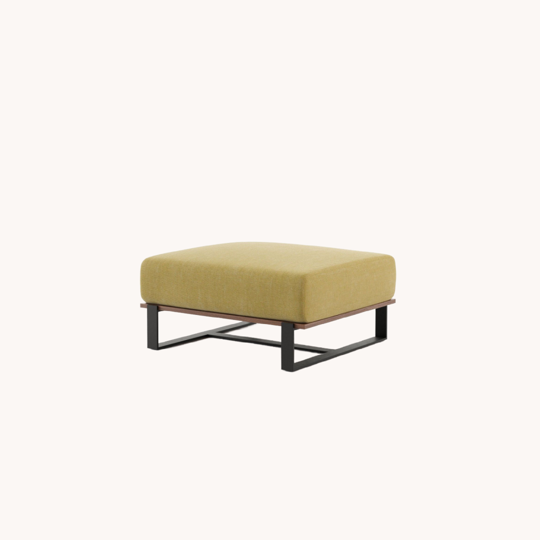 Pouf d'extérieur en tissu jaune | Laskasas Salim | REMO, mobilier et décoration d'intérieur