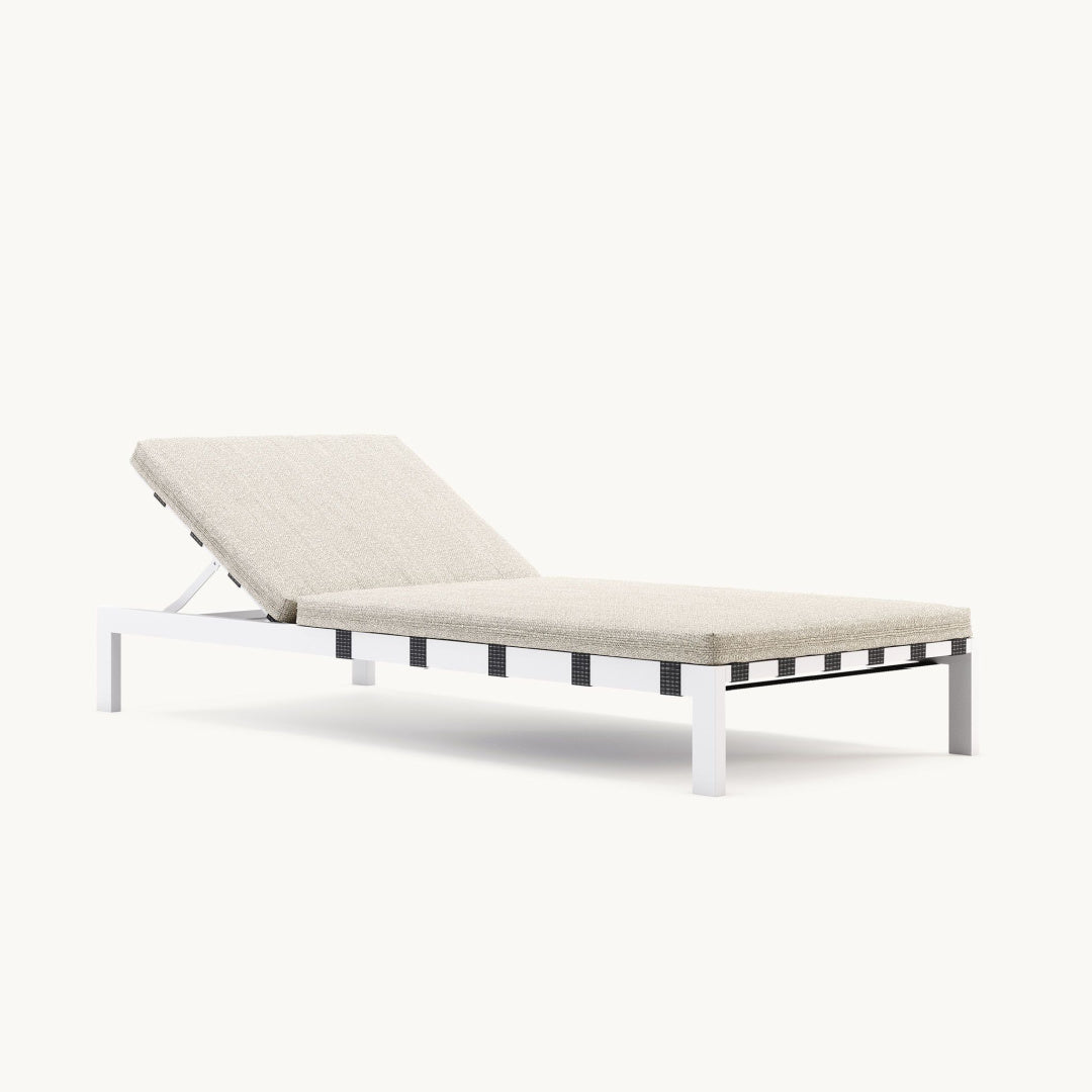 Chaise longue d'extérieur en tissu sable | Domkapa Bondi | REMO, mobilier et décoration d'extérieur.