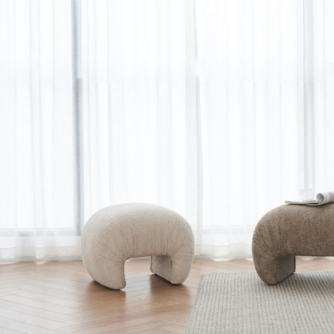 Pouf en tissu bouclé crème | Grado Crescent