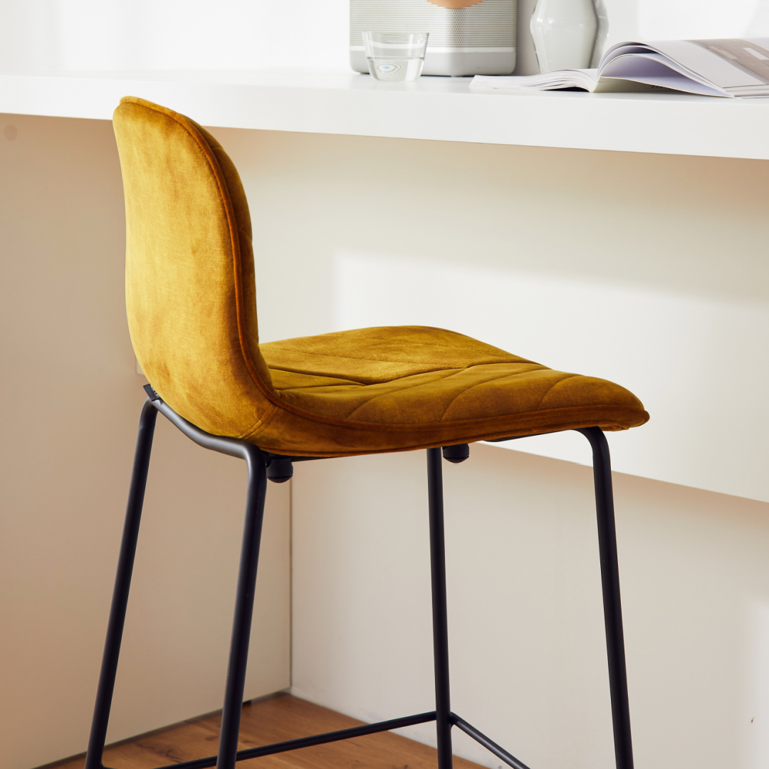 Chaise de bar en velours jaune | Grado Leaf