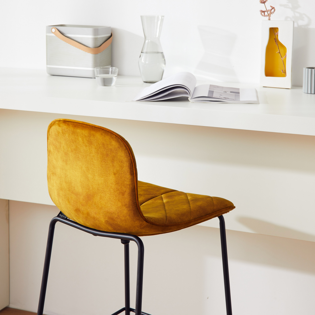 Chaise de bar en velours jaune | Grado Leaf