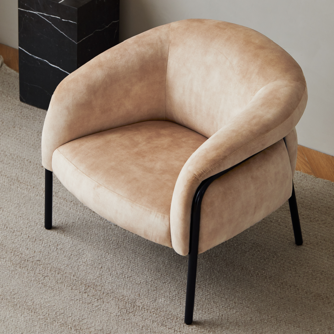 Fauteuil en velours beige | Grado Belly Lounge