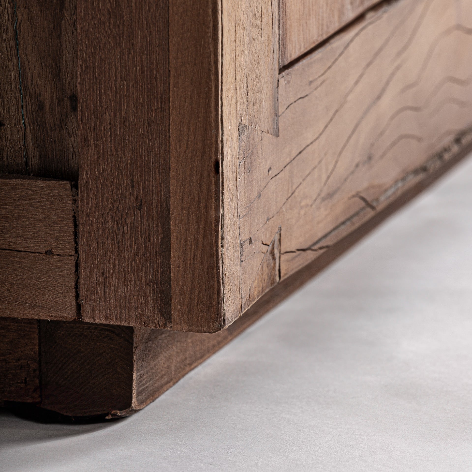 Buffet Compact Fer Noir | VICAL Selby | REMO-HOME, mobilier design et décoration d'intérieur