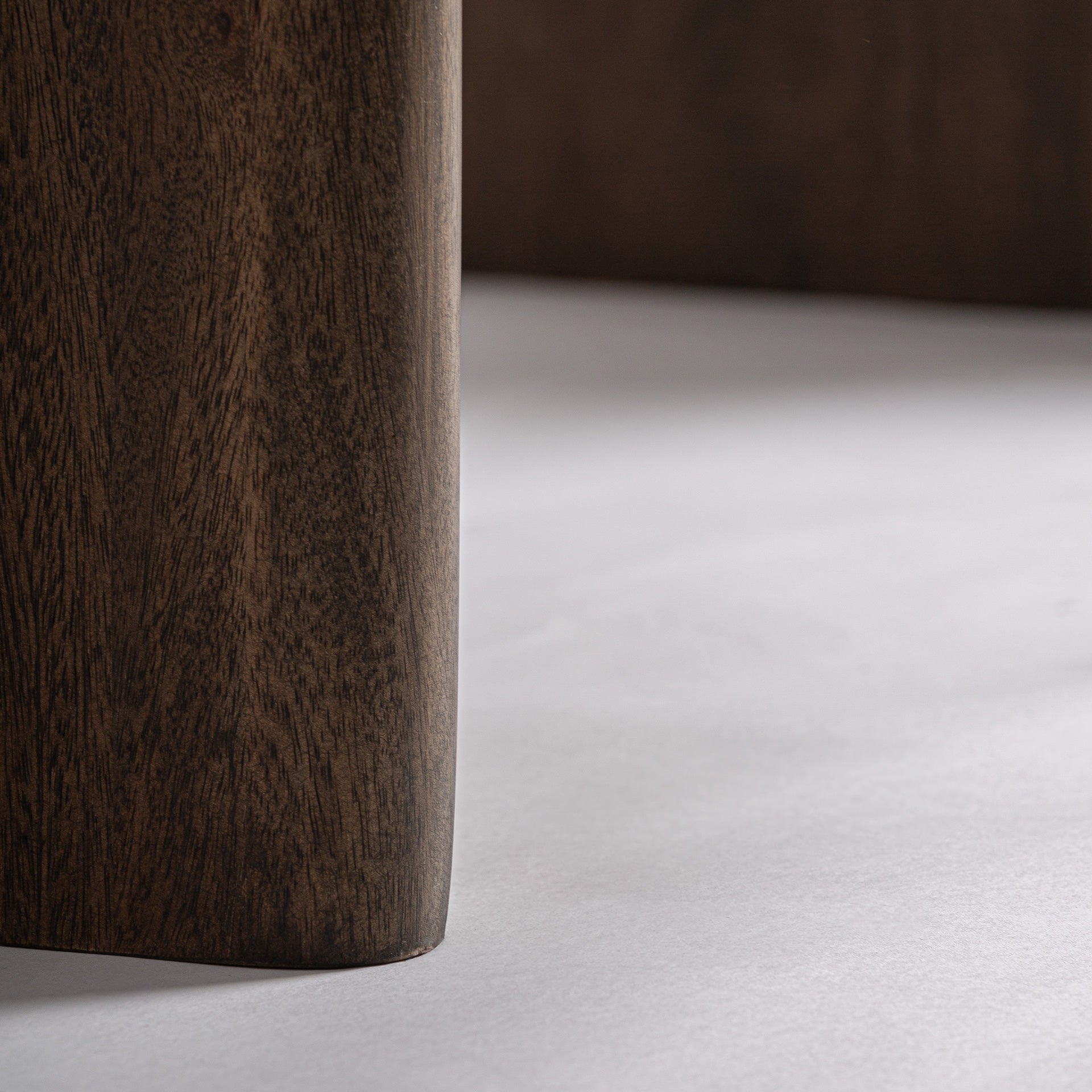 Bureau compact en bois de manguier massif marron | VICAL Ravaux | REMO-HOME, mobilier design et décoration d'intérieur