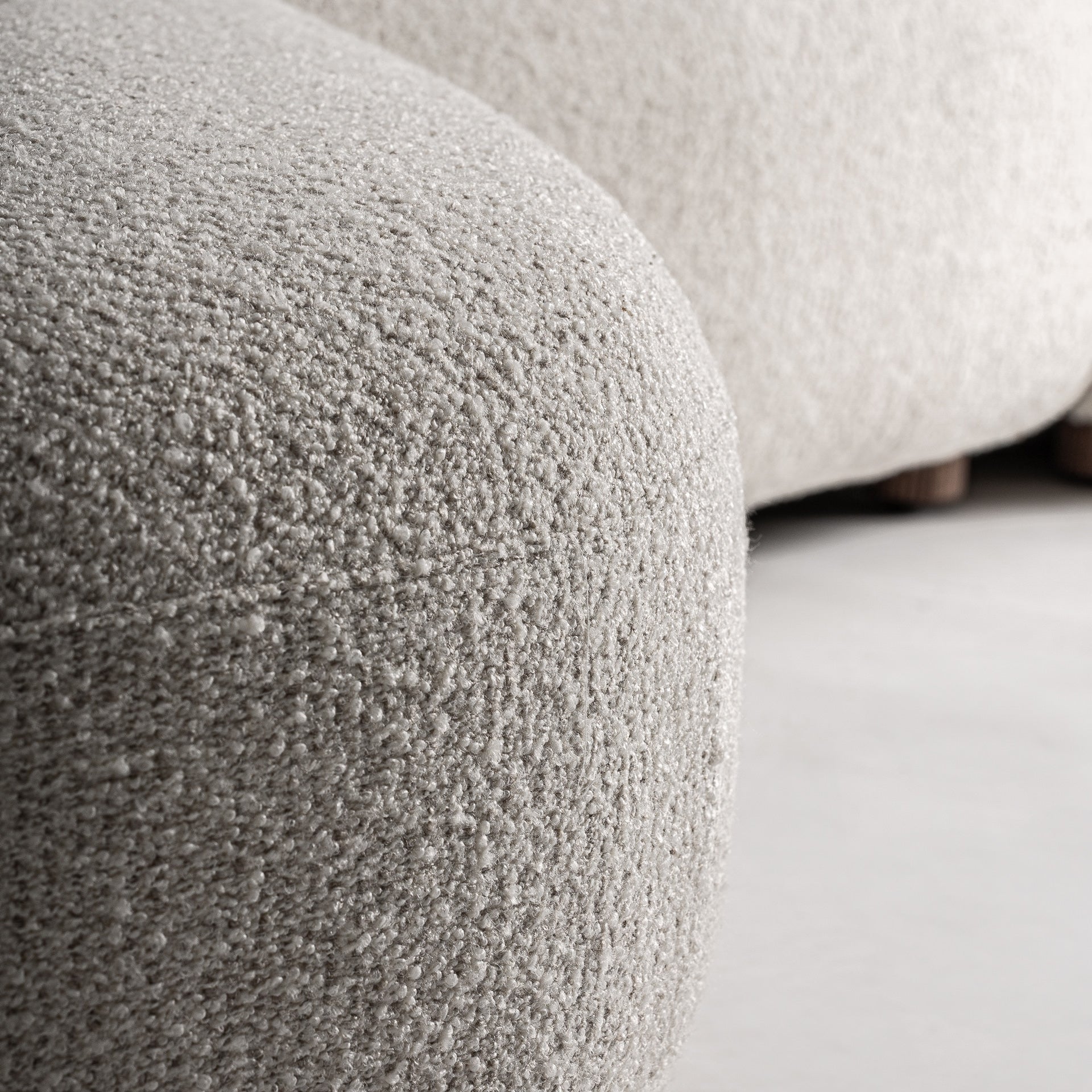 Canapé blanc cassé aluminium | VICAL Wenden | REMO-HOME, mobilier design et décoration d'intérieur