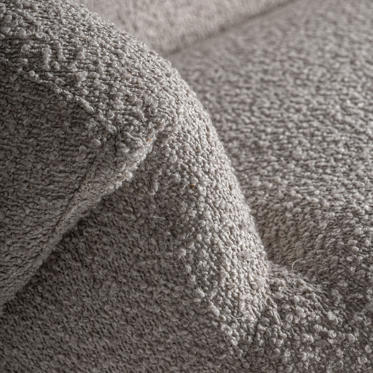 Canapé 2 places en tissu beige | VICAL Jacquard | REMO-HOME, mobilier design et décoration d'intérieur