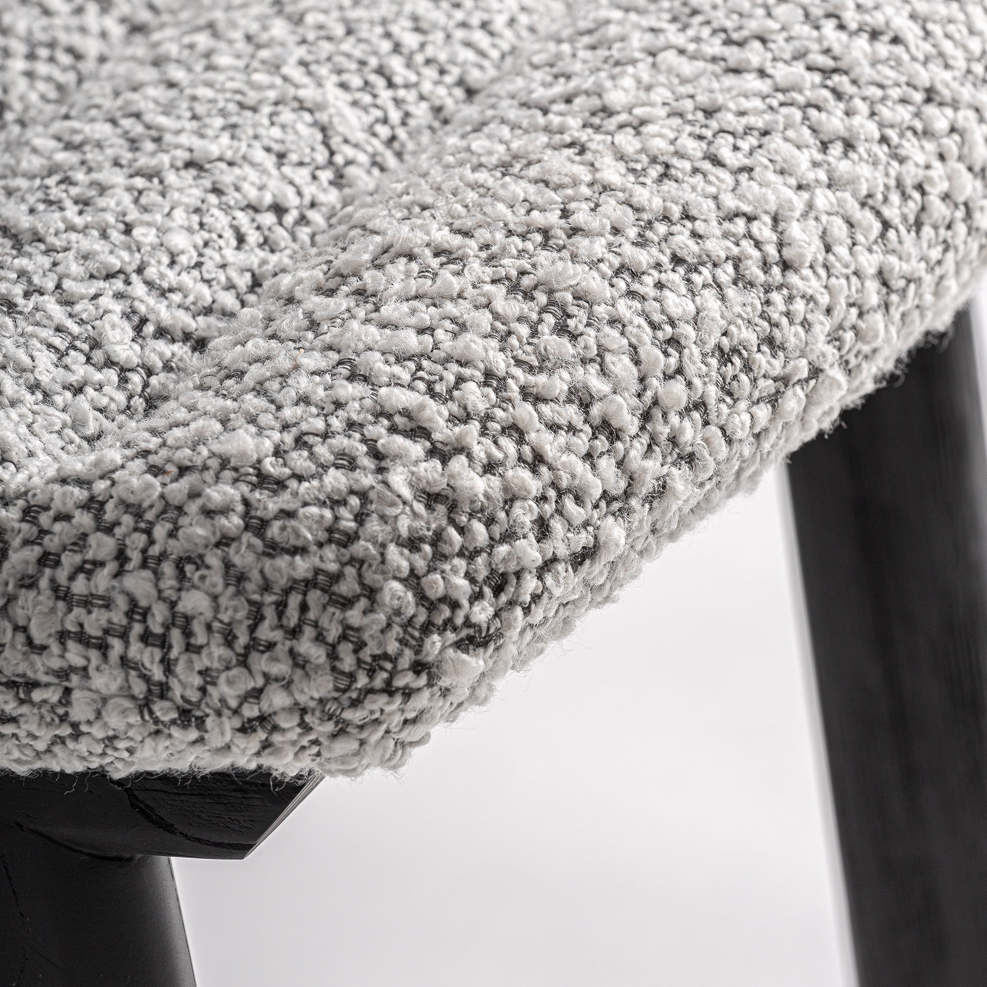 Chaise de salle à manger en tissu gris | VICAL Jacquard | REMO-HOME, mobilier design et décoration d'intérieur