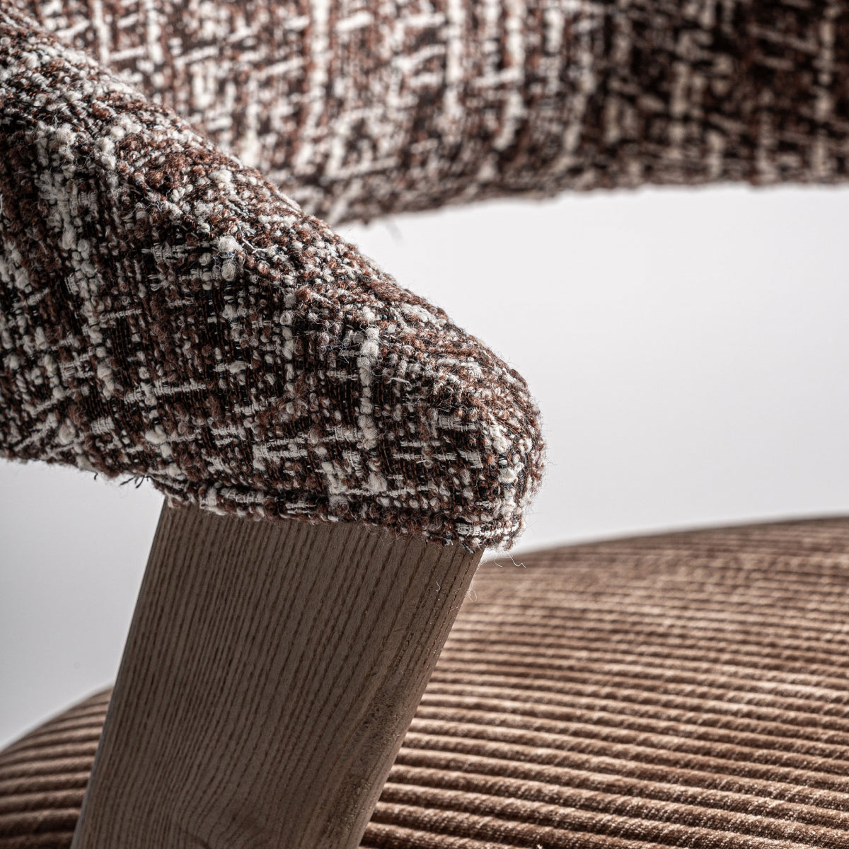 Chaise de salle à manger en tissu marron | Vical Kamenz | REMO-HOME, mobilier et décoration d'intérieur