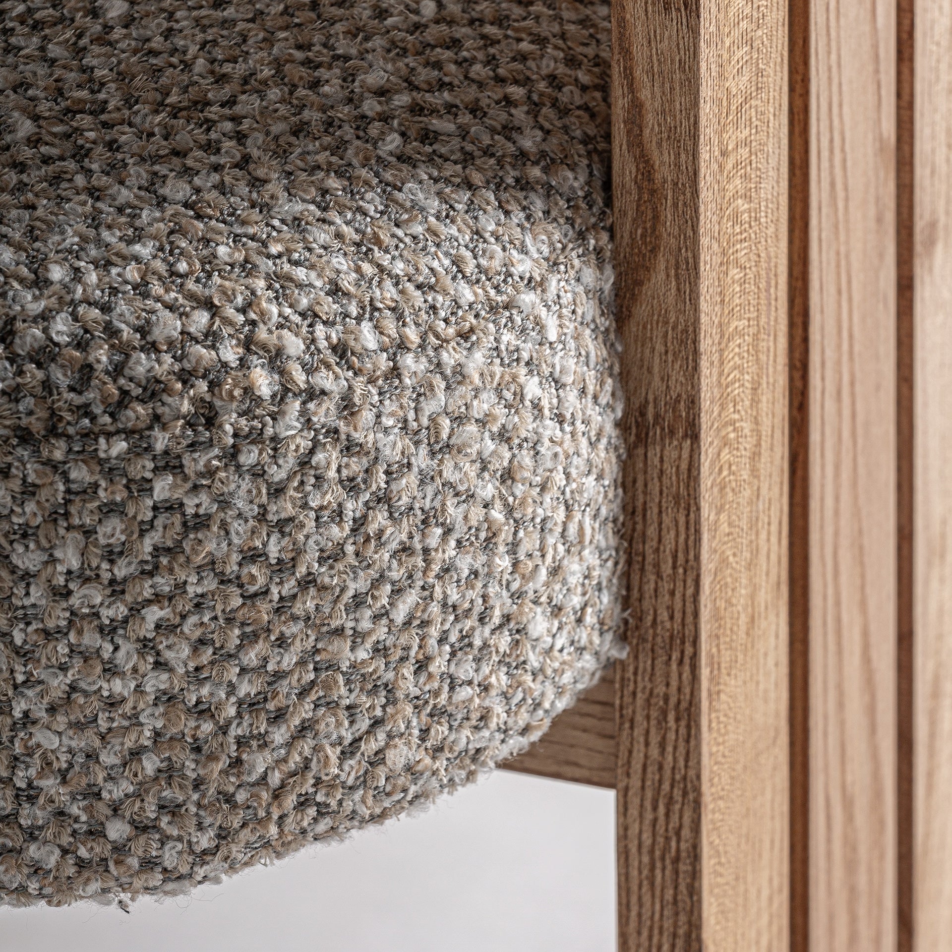 Chaise salle à manger tissu gris chiné et chêne clair | VICAL Ustka | REMO-HOME, mobilier design et décoration d'intérieur