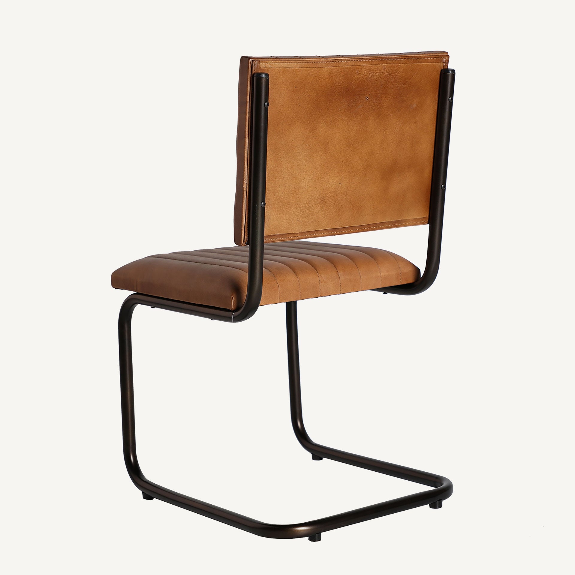 Chaise vintage industrielle bois massif et métal | VICAL Chadron | REMO-HOME, mobilier design et décoration d'intérieur