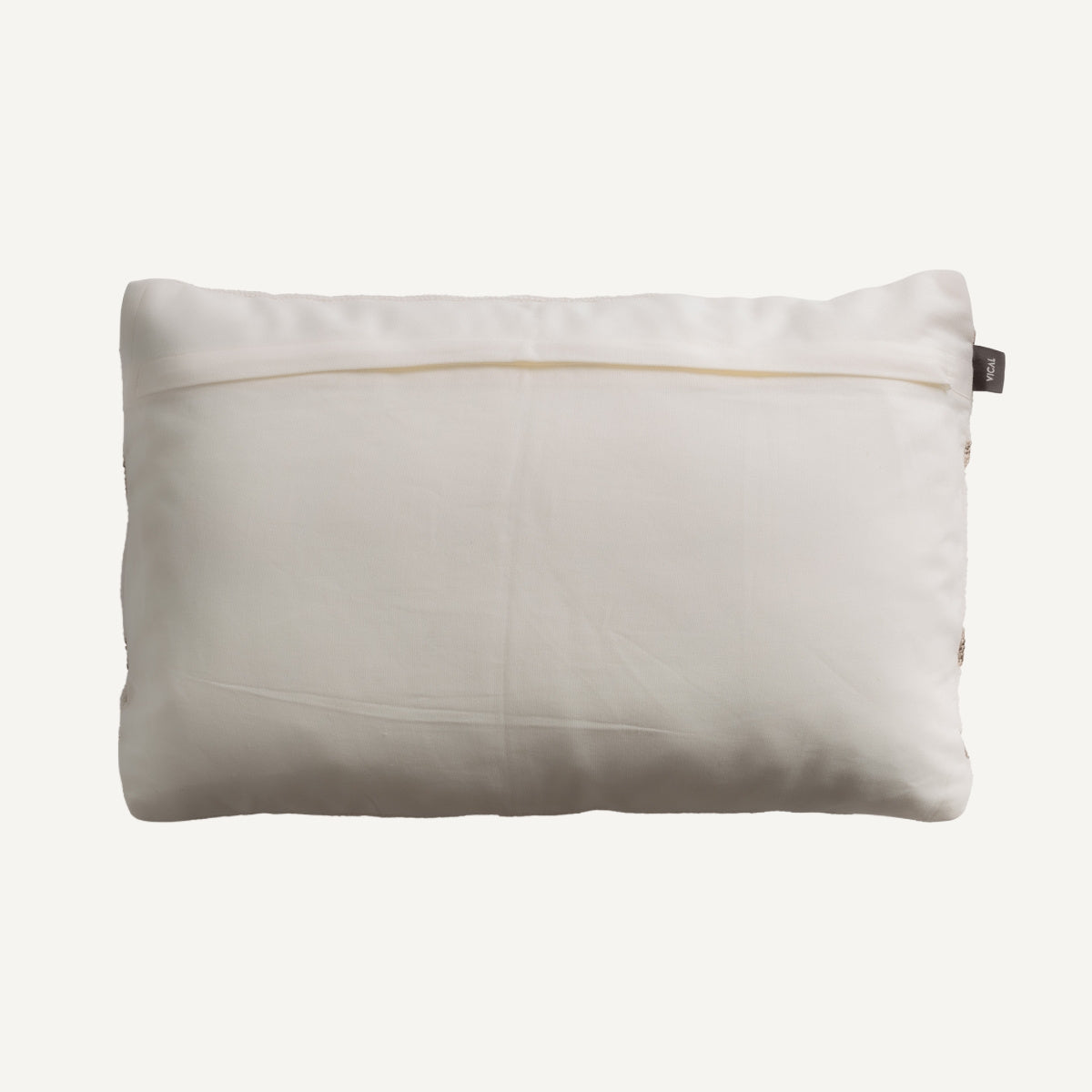 Coussin rectangulaire en coton blanc | VICAL Boris | REMO-HOME, mobilier design et décoration d'intérieur