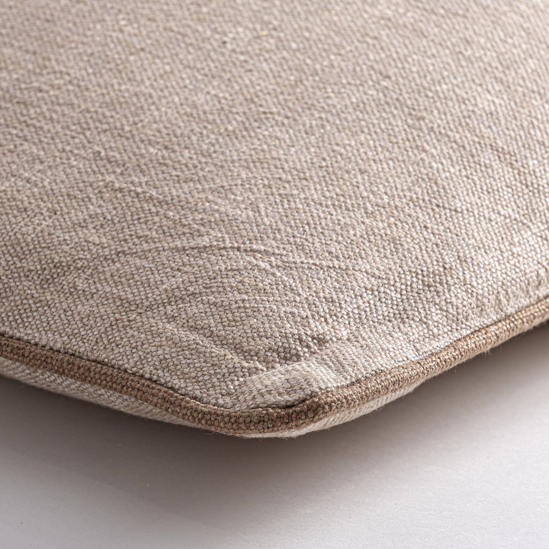 Coussin rectangulaire lin beige | VICAL Sarabe | REMO-HOME, mobilier design et décoration d'intérieur