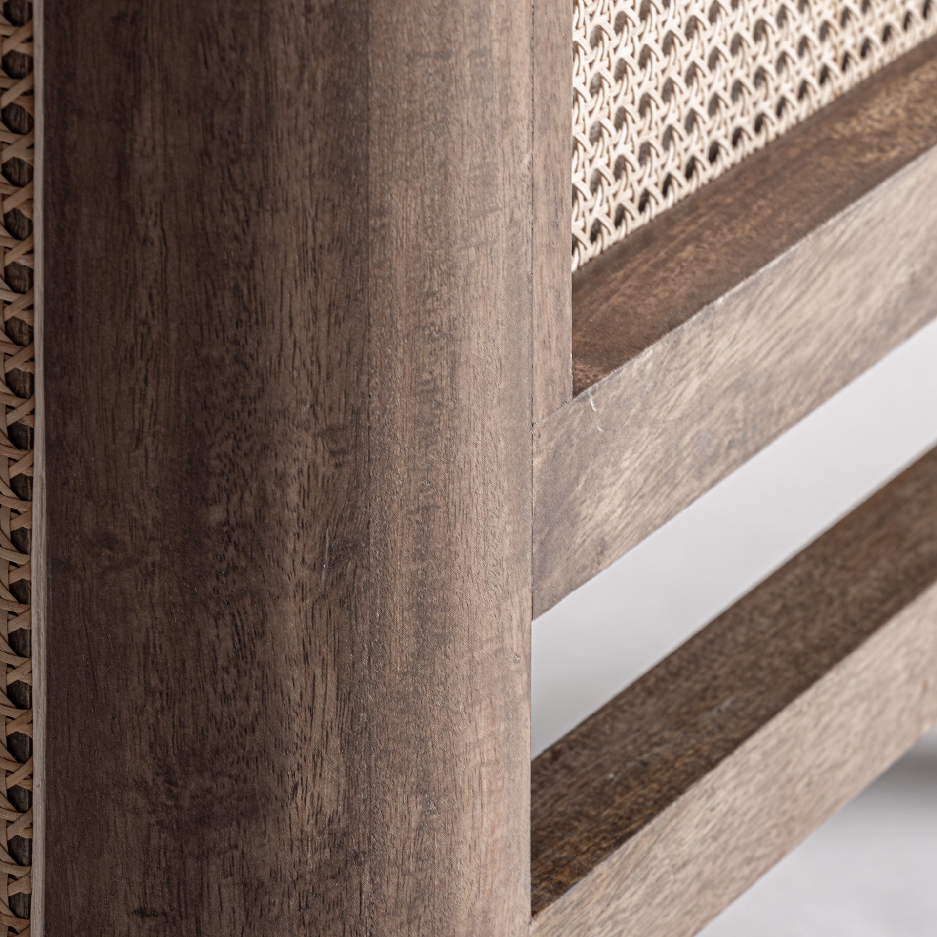 Fauteuil bois de manguier et tissu taupe | VICAL Breille | REMO-HOME, mobilier design et décoration d'intérieur