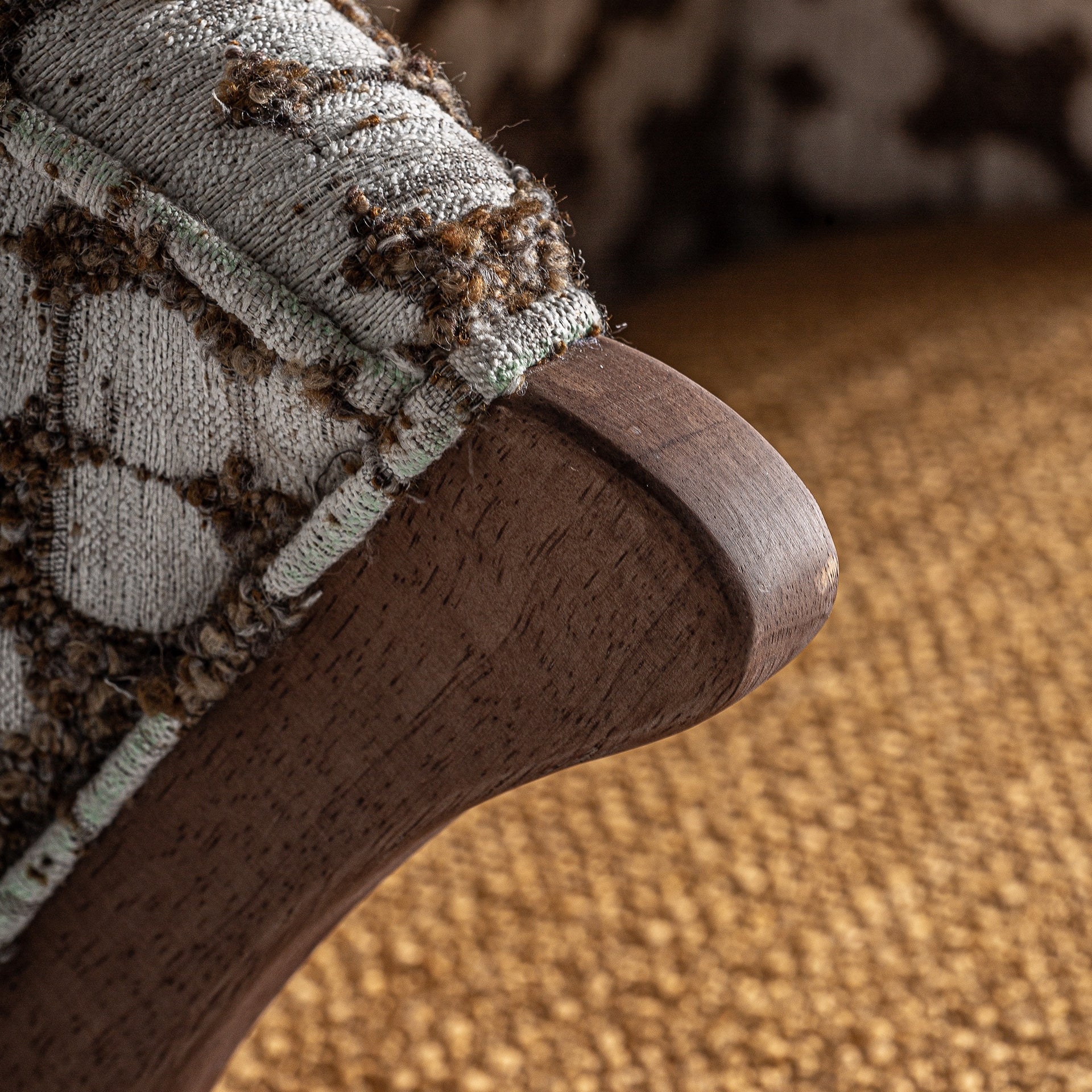 Fauteuil concept ocre tissu et bois de pin | VICAL Dolving | REMO-HOME, mobilier design et décoration d'intérieur