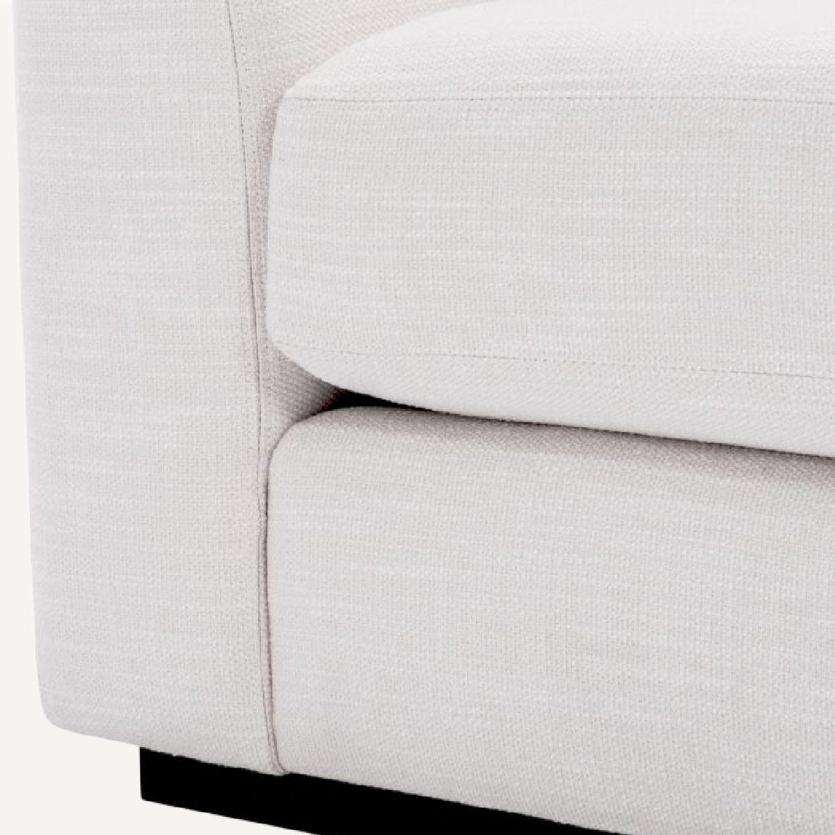 Fauteuil en tissu blanc | Eichholtz Taylor  |  REMO-HOME, mobilier et décoration d'intérieur
