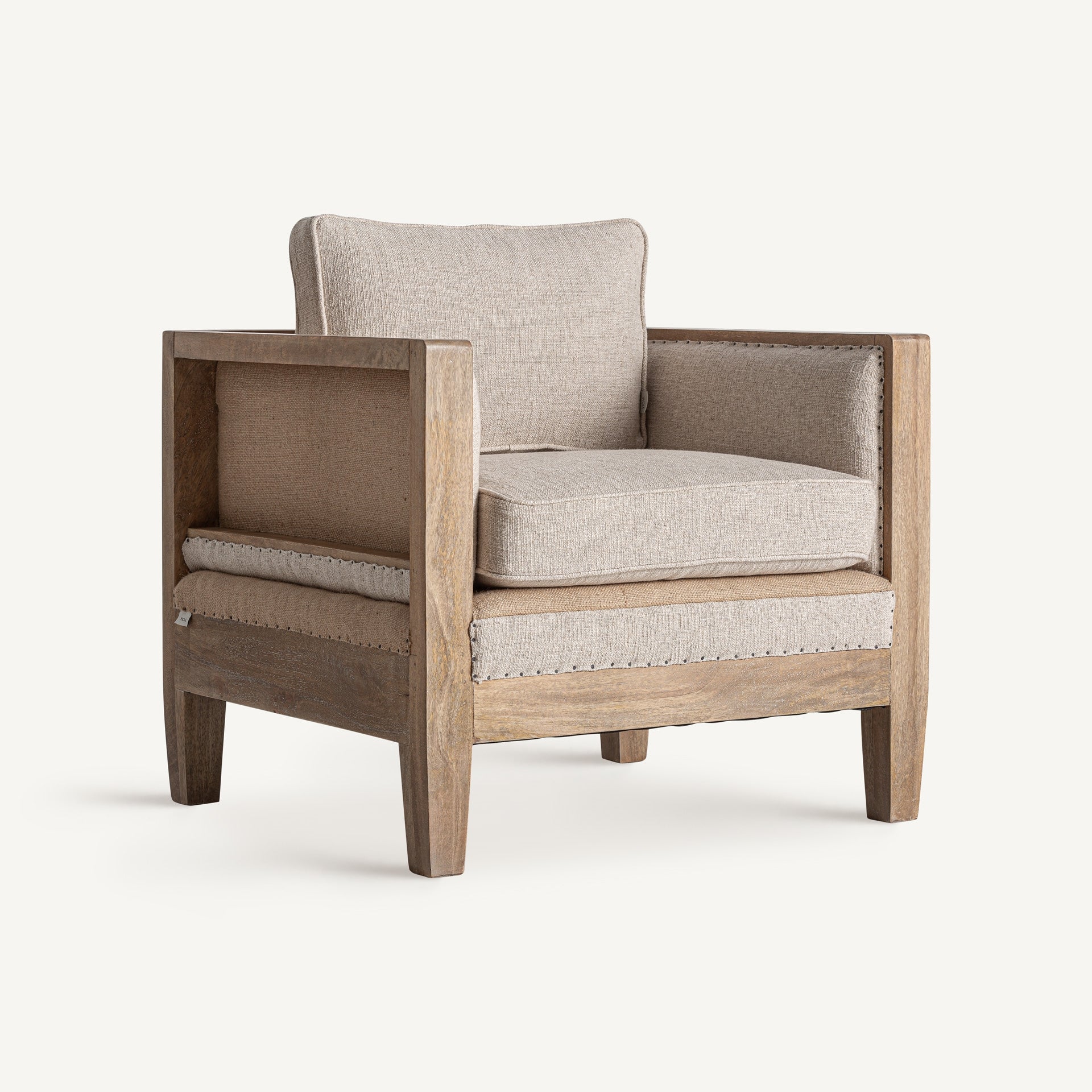 Fauteuil moderne tissu beige en lin | VICAL Grube | REMO-HOME, mobilier design et décoration d'intérieur