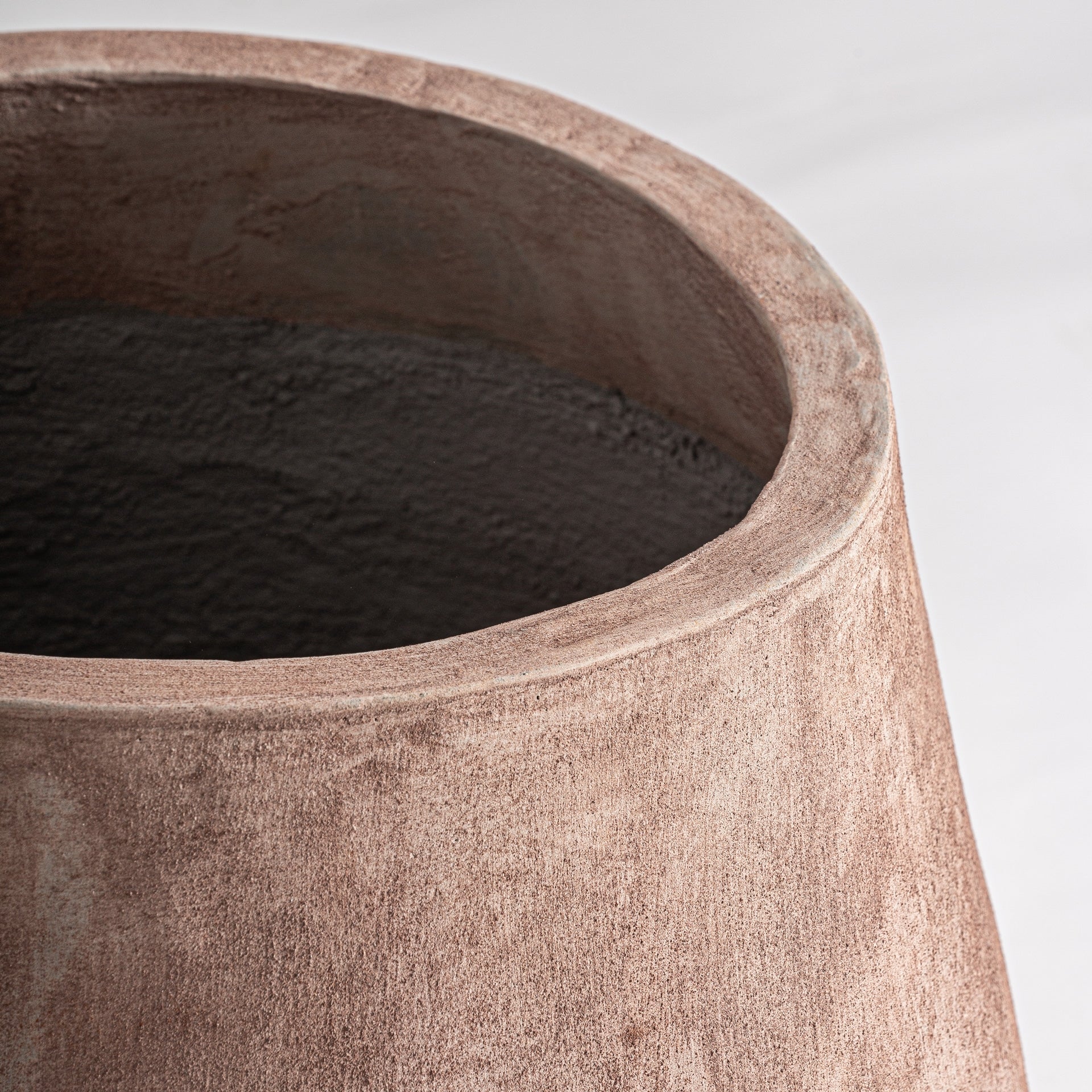 Jarre décorative en terre cuite grise 29 cm | VICAL Stevie | REMO-HOME, mobilier design et décoration d'intérieur