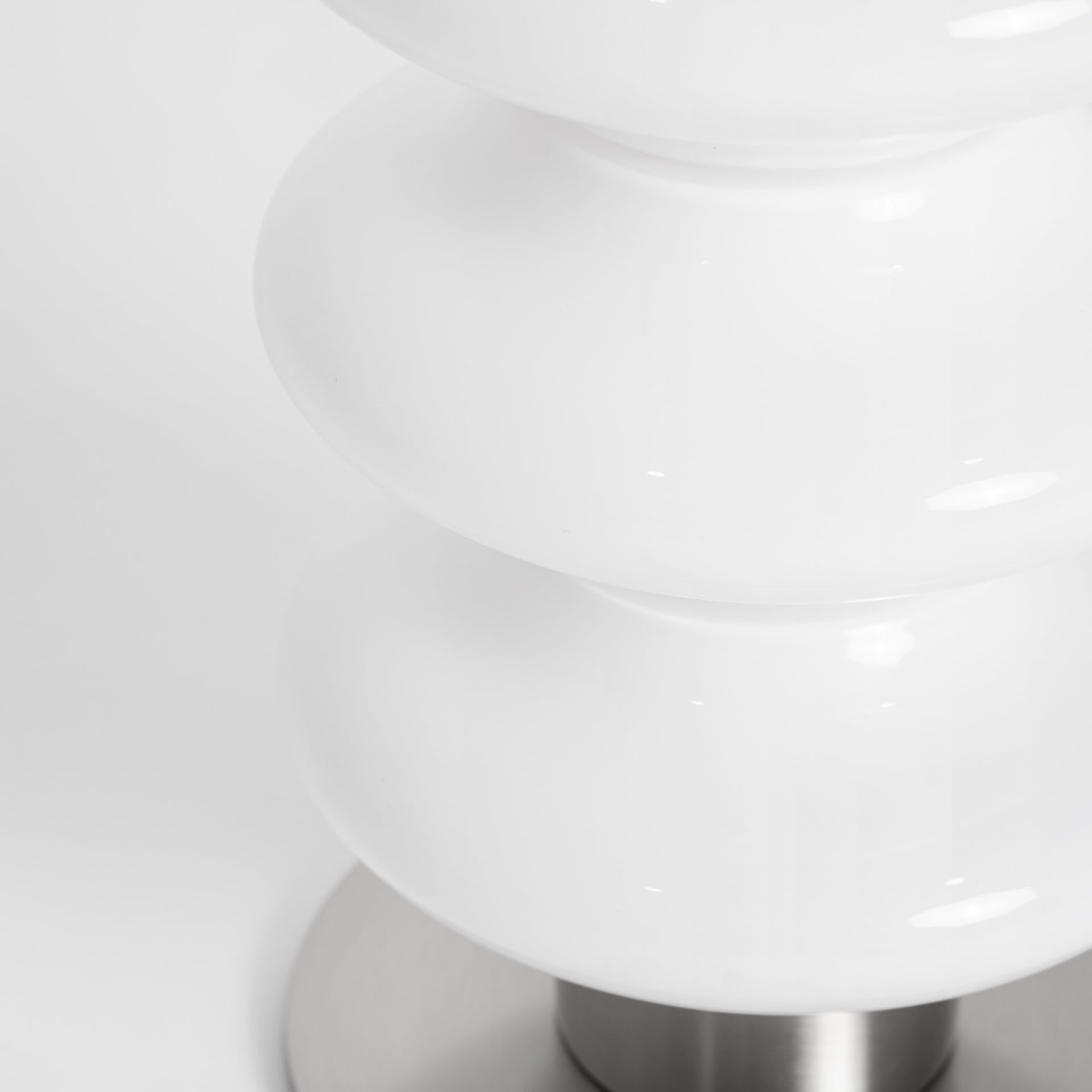 Lampe de salon cylindre verre blanc et métal argenté | VICAL Tiare | REMO-HOME, mobilier design et décoration d'intérieur