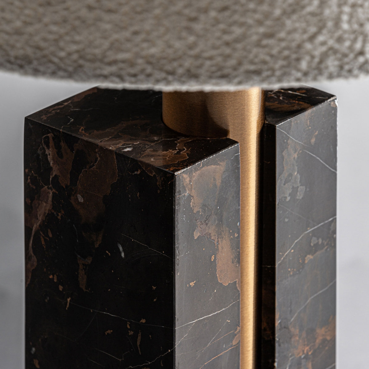 Lampe de table en marbre marron | Vical Uzo | REMO-HOME, mobilier et décoration d'intérieur