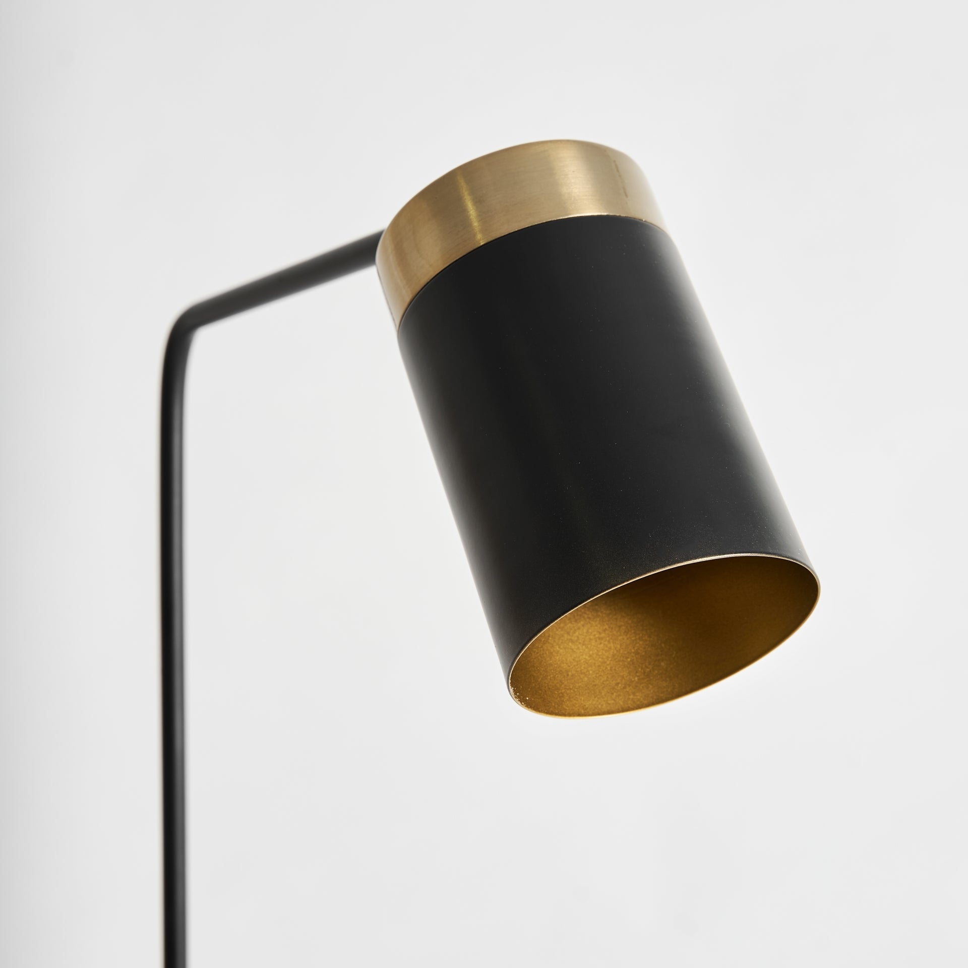 Lampe haute en métal et tissu | VICAL Seb | REMO-HOME, mobilier design et décoration d'intérieur