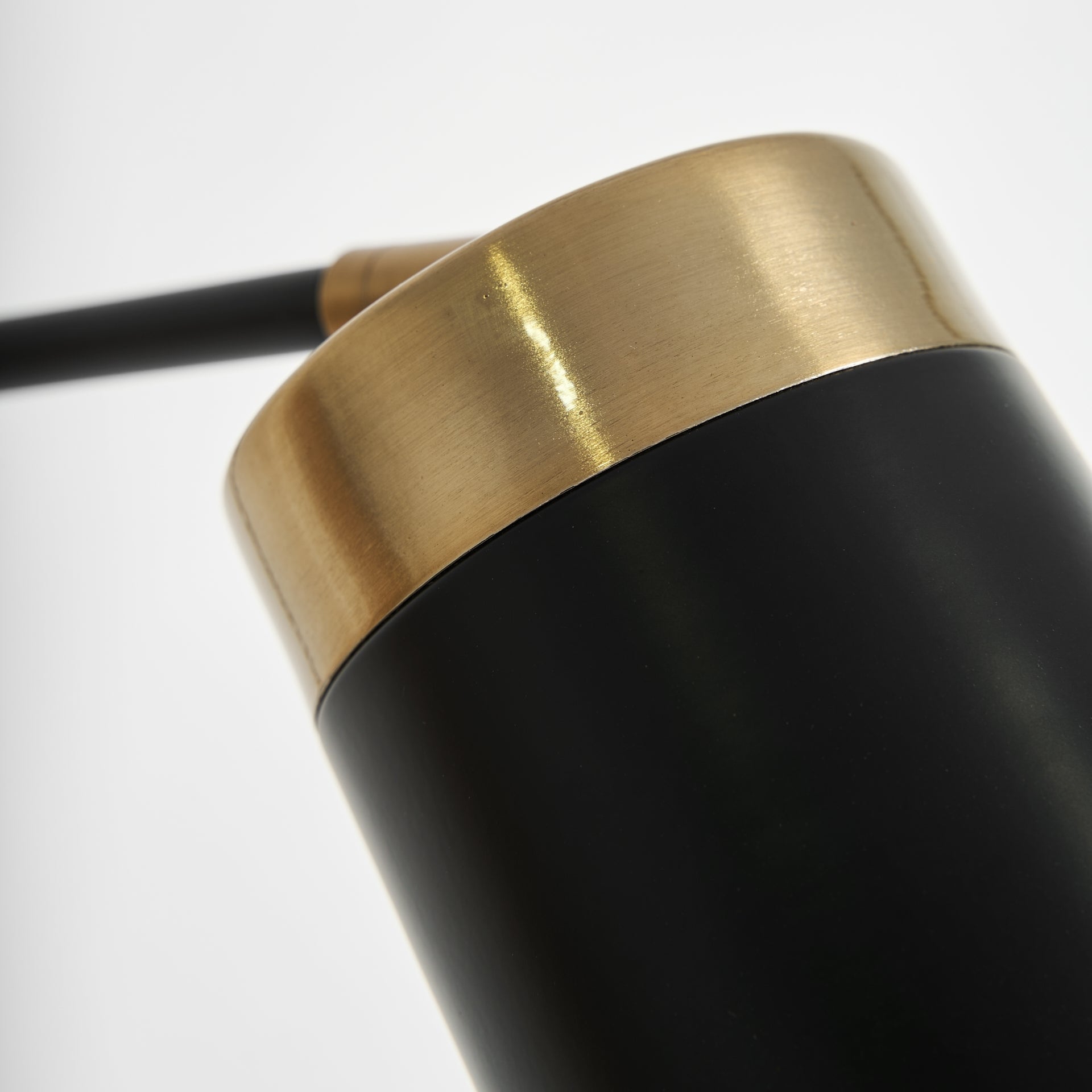 Lampe haute en métal et tissu | VICAL Seb | REMO-HOME, mobilier design et décoration d'intérieur